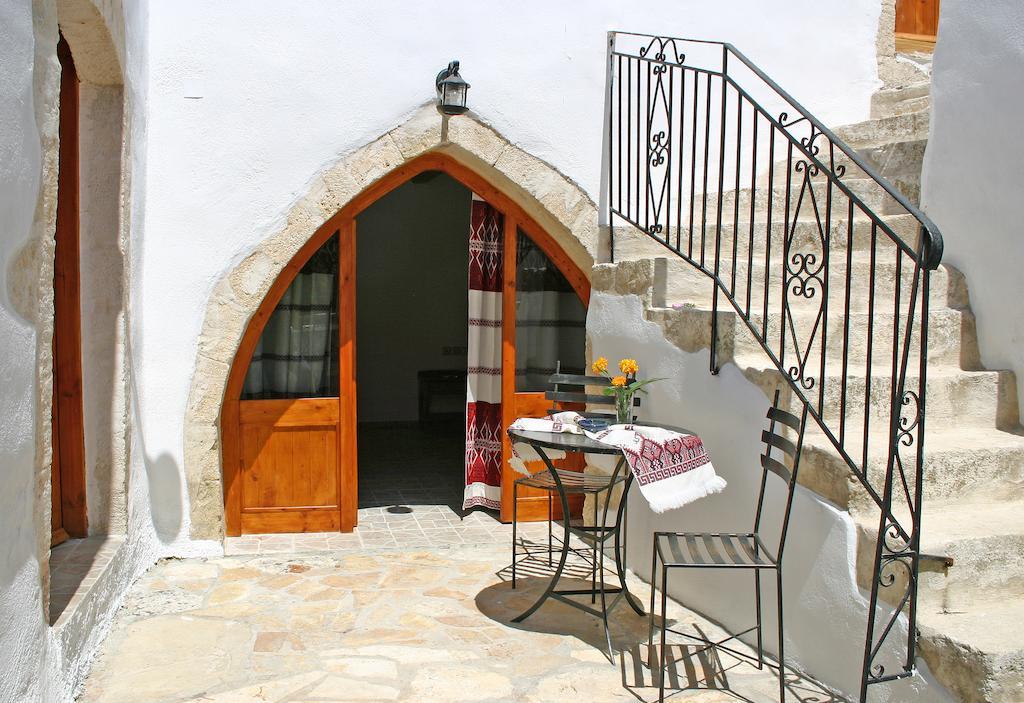 Vafes Traditional Stone Houses Δωμάτιο φωτογραφία